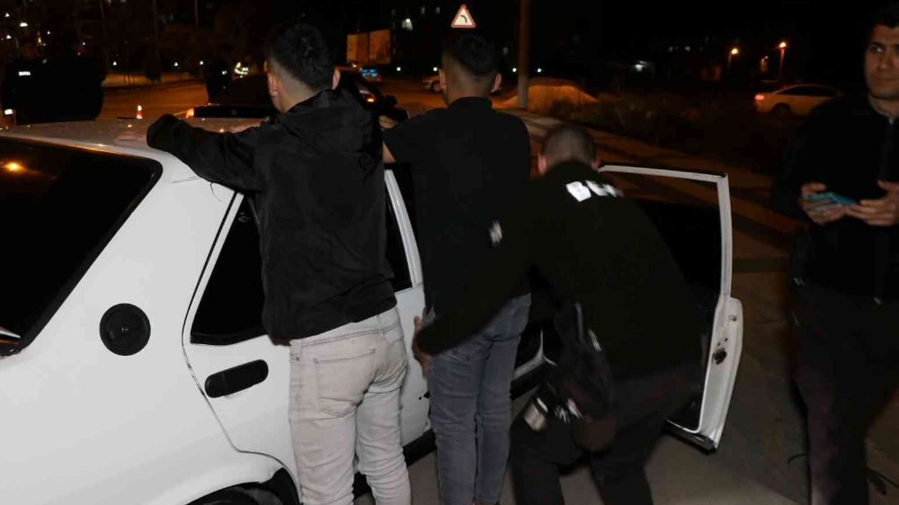Aksaray’da yakalanan 26 şüpheliden 9’u tutuklandı