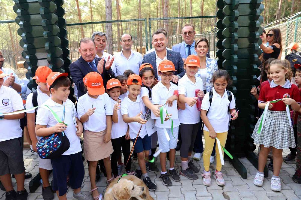 Alanya Belediyesi Köpek Bahçesi ve Doğal Yaşam Alanı projesi açılış töreni