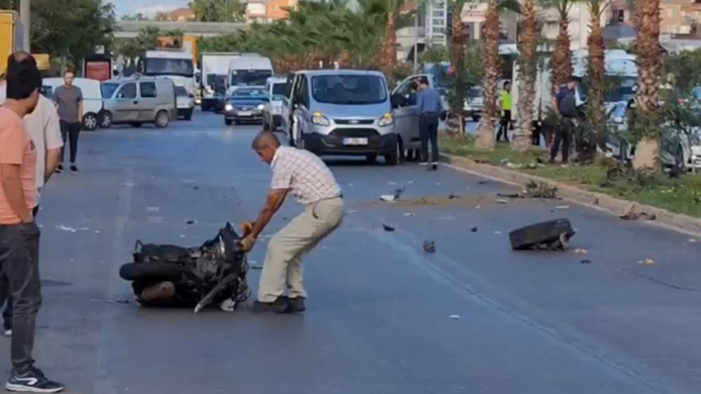 Antalya'da Feci kaza motosiklet sürücüsü öldü