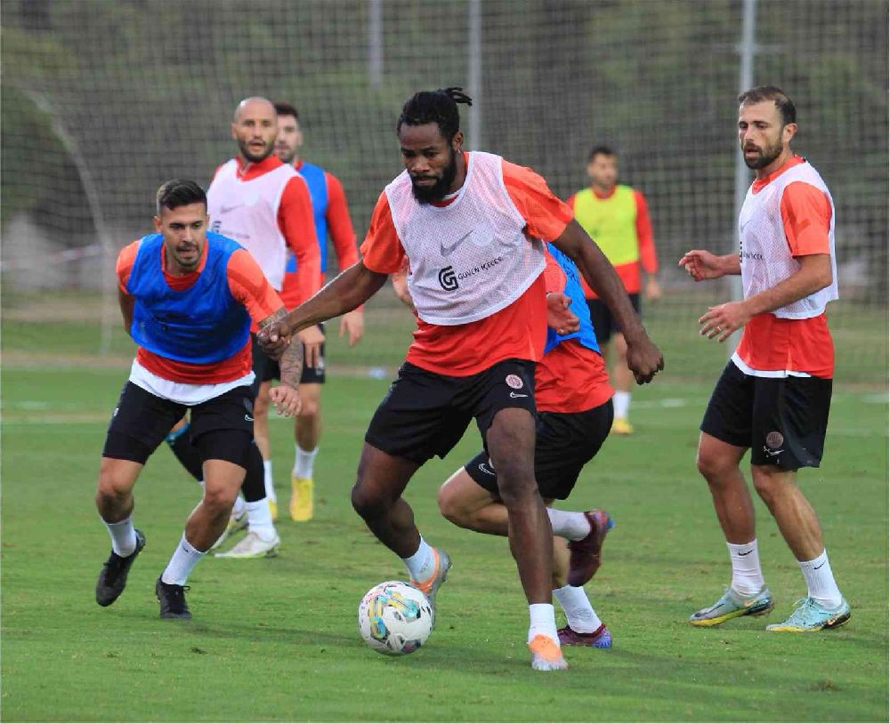 Antalyaspor’da, İstanbulspor maçı hazırlıkları devam etti