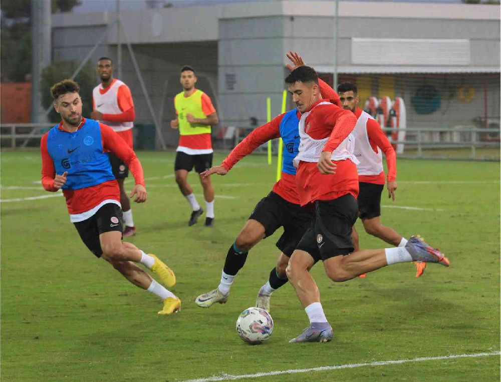 Antalyaspor’da, İstanbulspor maçı hazırlıkları devam etti