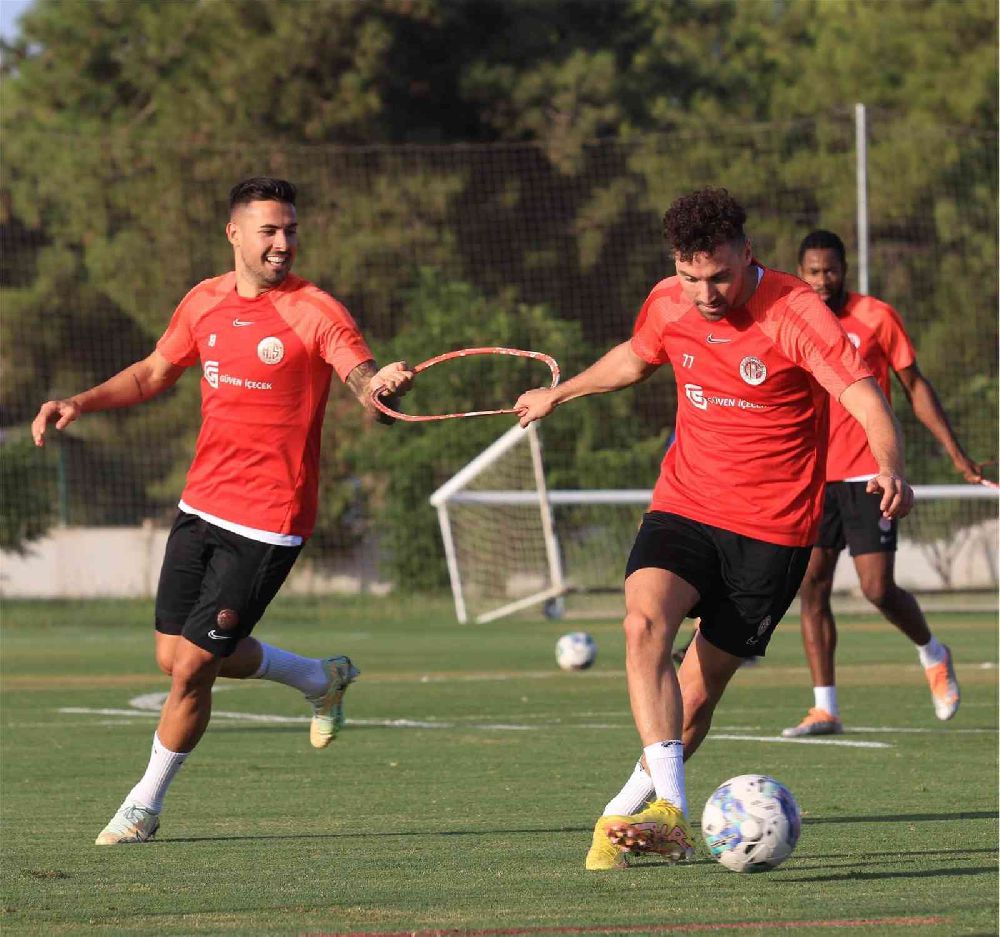 Antalyaspor, Konyaspor maçı hazırlıklarına başladı