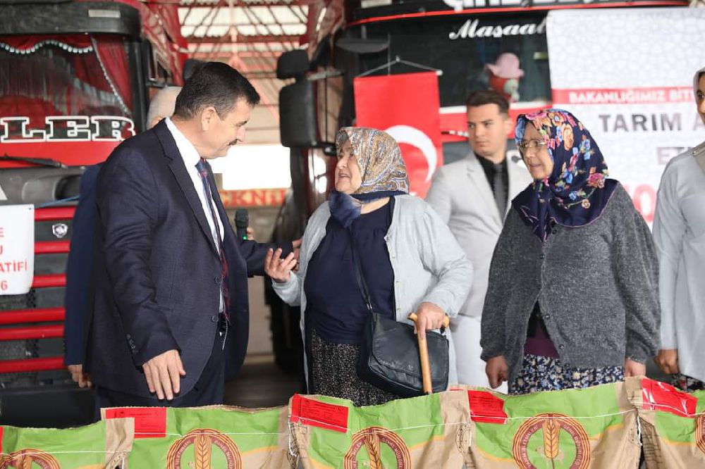 Burdur'da %75 hibeli tohumluk dağıtım töreni