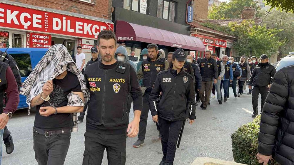 Eskişehir’deki fuhuş operasyonunda 9 kişi tutuklandı 