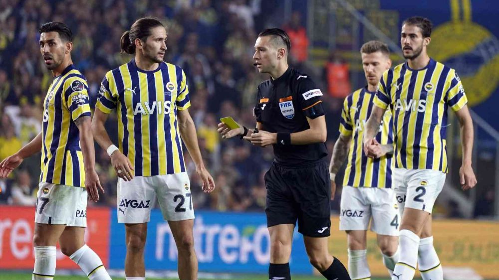 Fenerbahçe evinde Başakşehiri 1-0 yendi