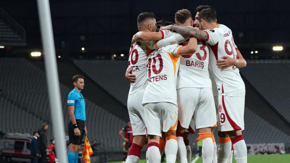 Galatasaray 7. deplasmanda 4. galibiyetini aldı