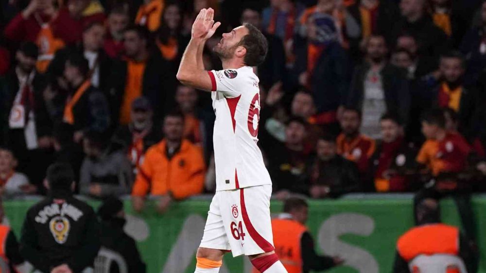 Juan Mata’nın ilk gol sevinci