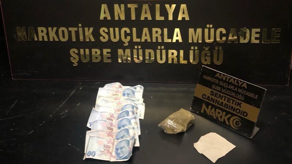 Antalya’da uyuşturucu operasyonunda bakın neler neler ele geçirildi