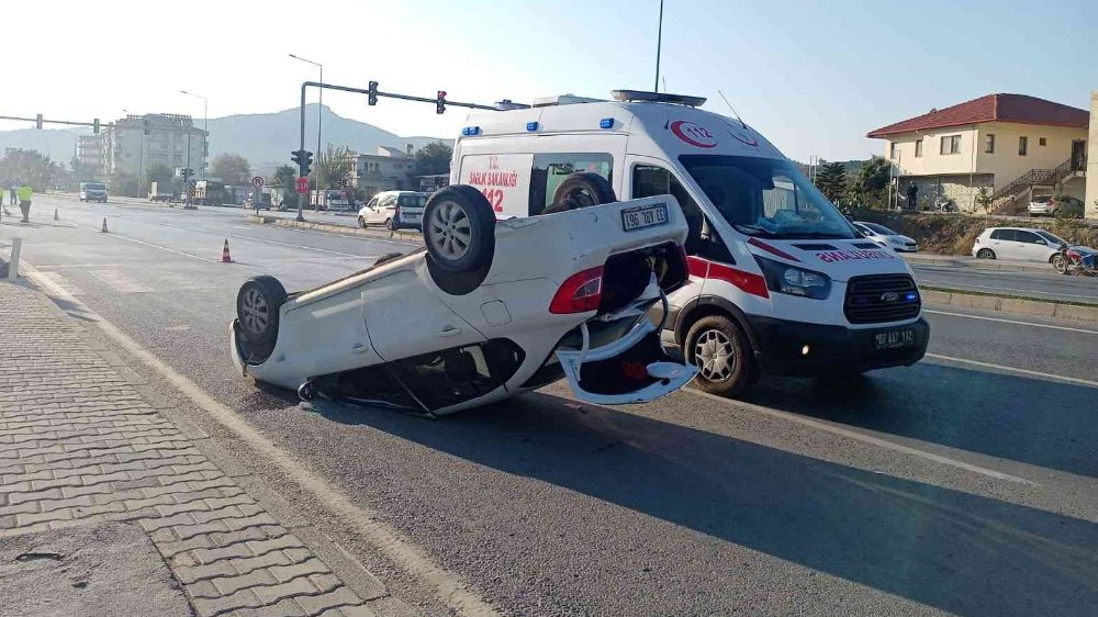 Antalya’nın Gazipaşa ilçesinde trafik kazası