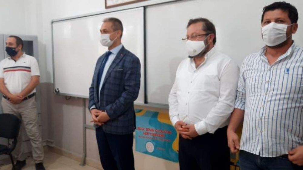 Bucak Hüseyin Türker Ortaokulunda EBA Destek Noktası Açılışı Yapıldı