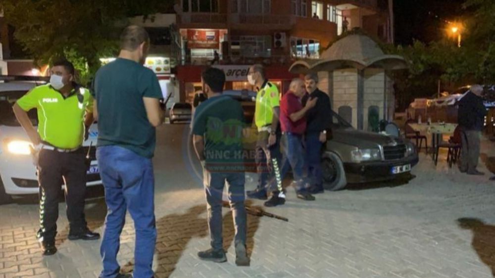 Bucak'ta Gecenin Olayı Cumhuriyet Meydanı'nda Silahlı Saldırıı