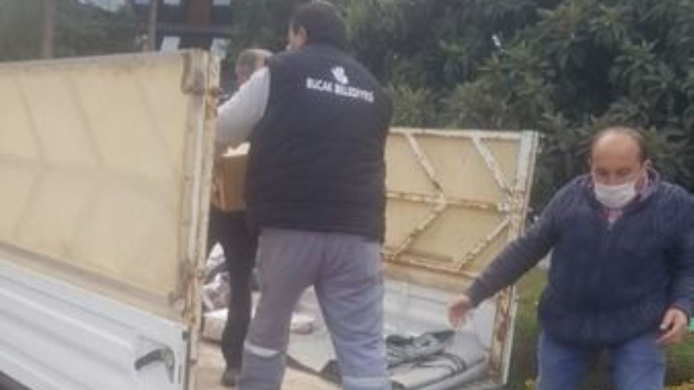 Bucak'ta Toplanan Yardımlar İzmir'e Doğru Yola Çıktı