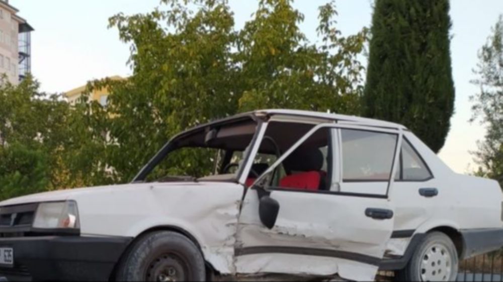 Bucak'ta Trafik Kazası 1 Kişi Hafif Yaralandı