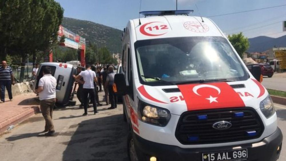 Bucak'ta Trafik Kazası 1 Kişi Yaralı