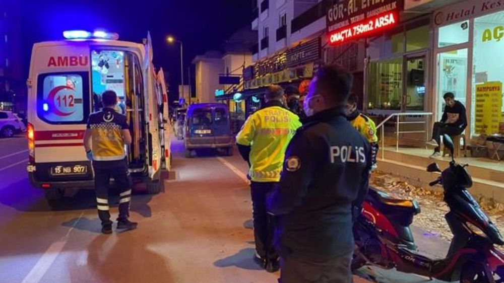 Bucak'ta Trafik Kazası Düşerek Yaralandı