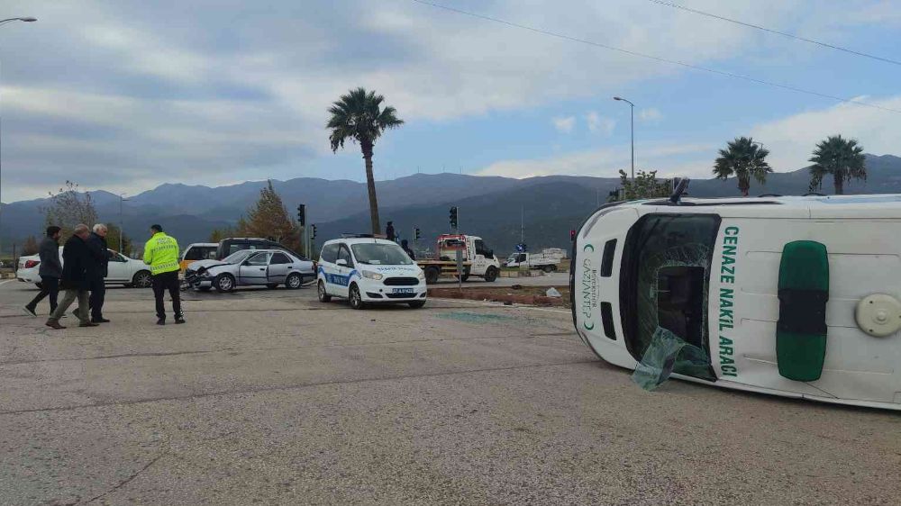 Gaziantep'te trafik kazası 2 yaralı
