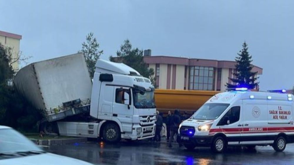Gaziantep’teki tır kazasında 1 kişi yaralandı