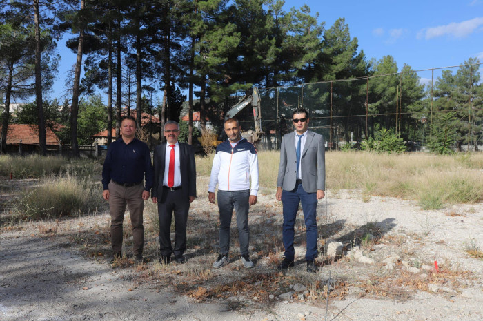 Karamanlı'da 16 derslikli okul inşaatı başladı