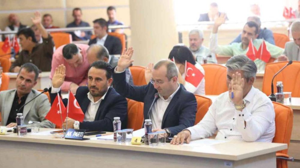 Kepez Belediye meclisinde ilk yaşandı