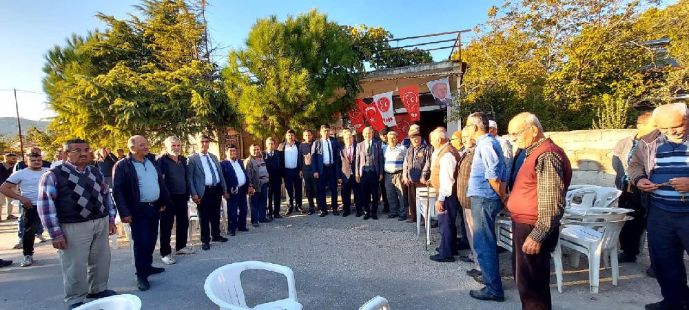 MHP Heyeti Kızılkaya'da vatandaşlarla buluştu
