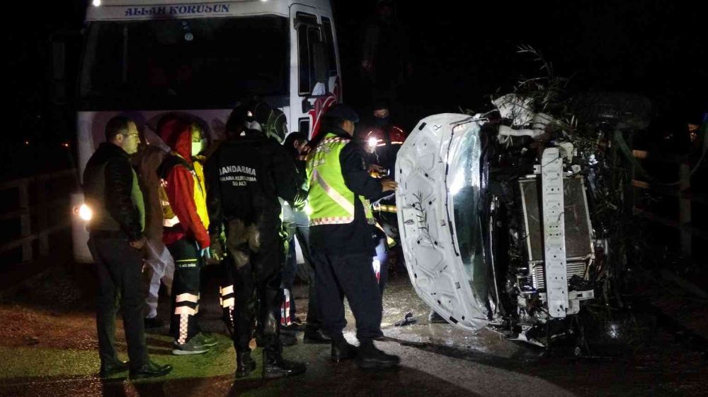 Antalya'da çaya uçan aracın sürücüsünün cesedine ulaşıldı
