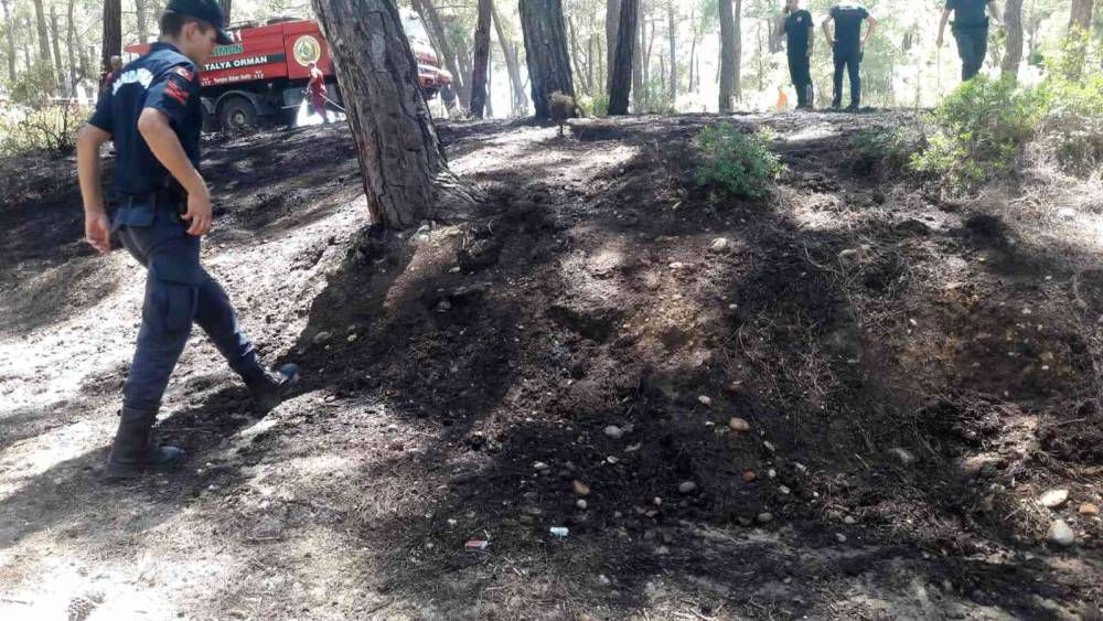 Antalya’da ormanlık alanda çıkan yangında kibrit kutuları bulundu