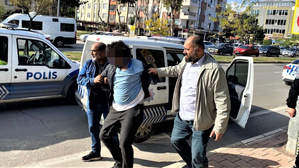 Antalya’da motosikletli kurye dehşet saçtı 3'ü polis 4 yaralı