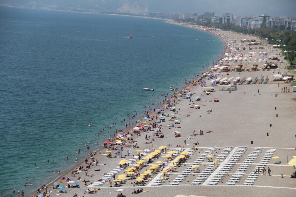 Antalya’da Turist Sayısı Önceki Yılın Aynı Dönemine Göre %176 Arttı
