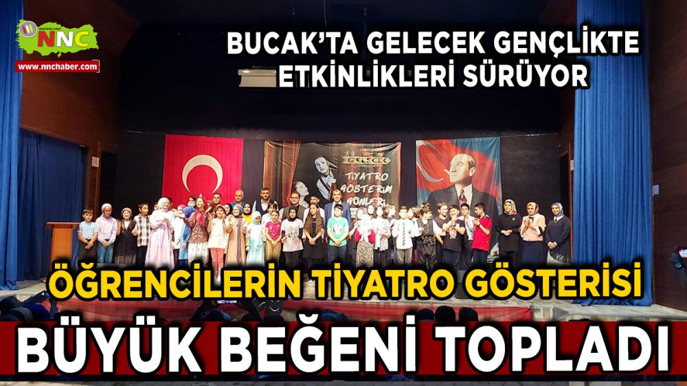 Bucak'ta Öğrencilerin Tiyatro Gösterisi Büyük Beğeni Topladı
