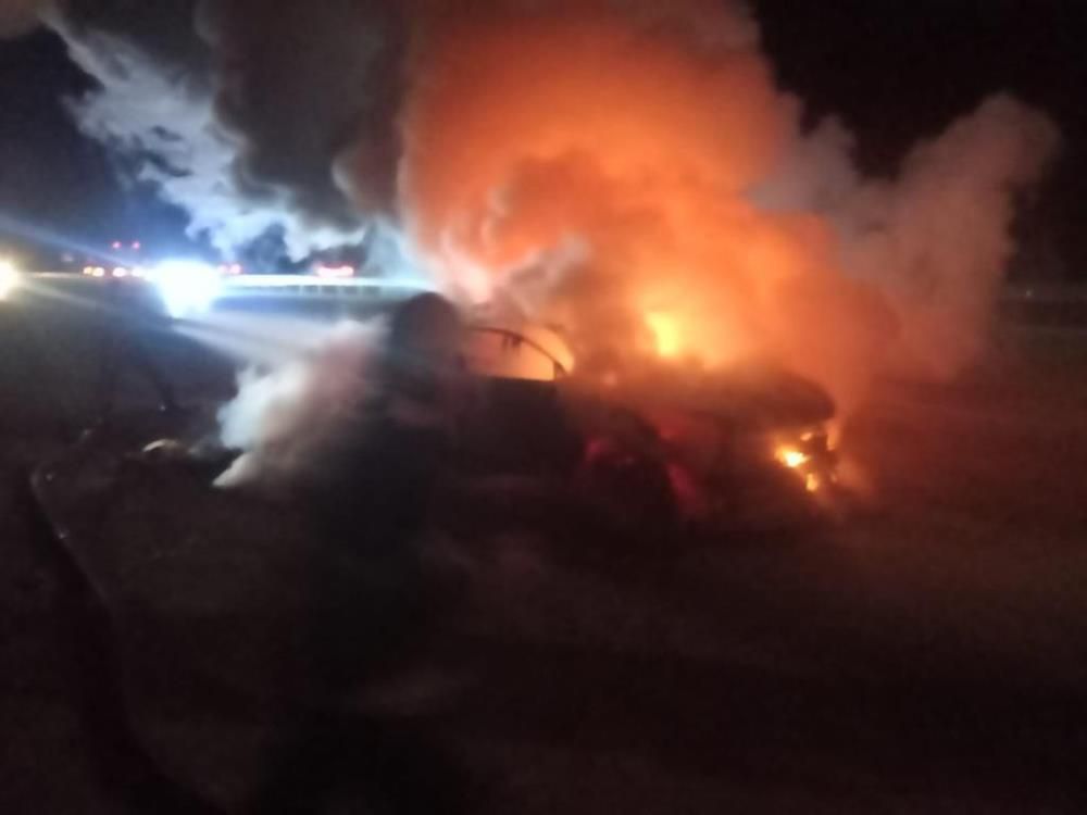Burdur’da araç yangını sürücü yaralandı