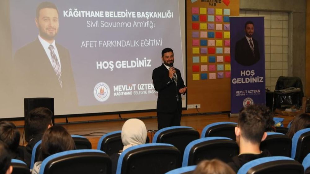 İstanbul'da gençlere afet eğitimi