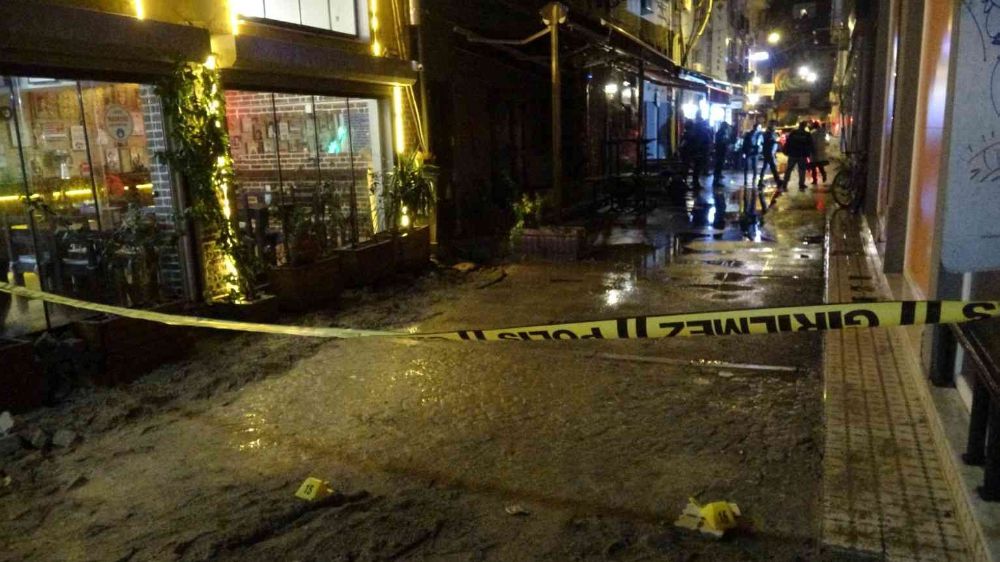İzmir'de silahlı saldırı 1 yaralı