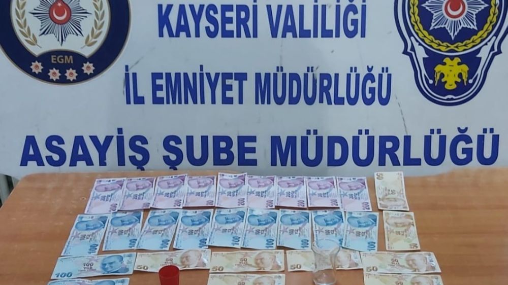 Kayseri'de kumar oynayan 7 kişiye para cezası