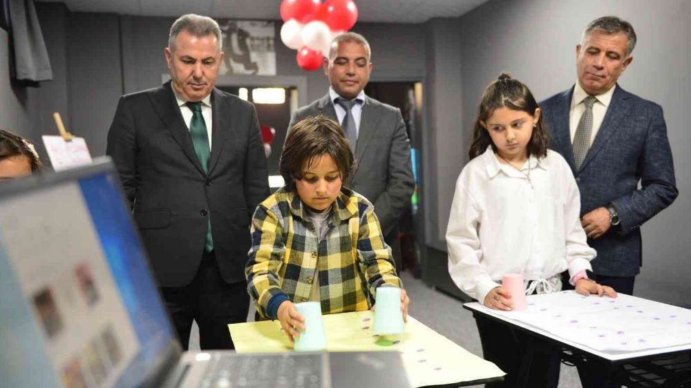 Adana'da Yüreğir Bilim ve Sanat Merkezi açıldı