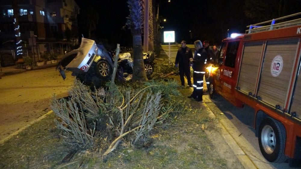Antalya'da ehliyetsiz sürücü dehşet saçtı 1 ölü
