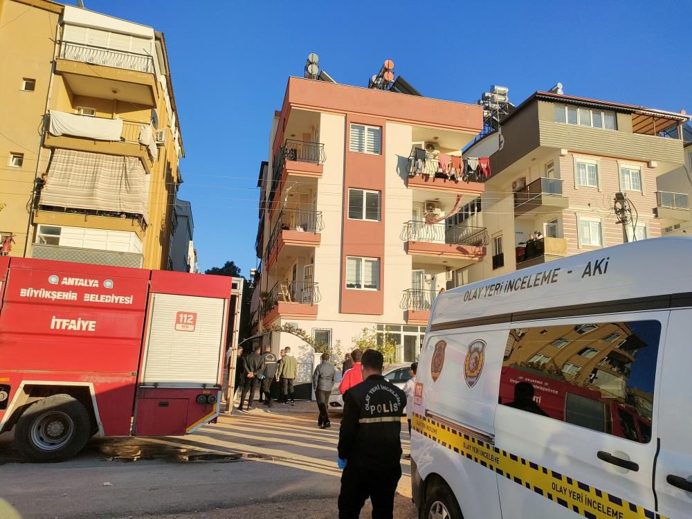 Antalya'da evinde ölü bulunan gencin ölüm nedeni belli oldu