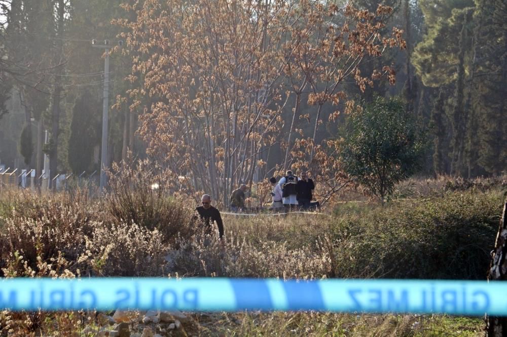 Antalya'da ormanlık alanda kafası ve kolları olmayan erkek cesedi bulundu