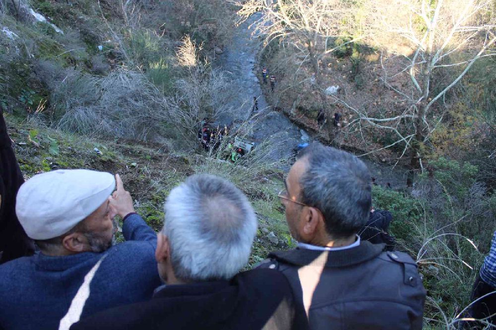 Aydın'da 40 metrelik uçurumdan uçan 2 kişi öldü