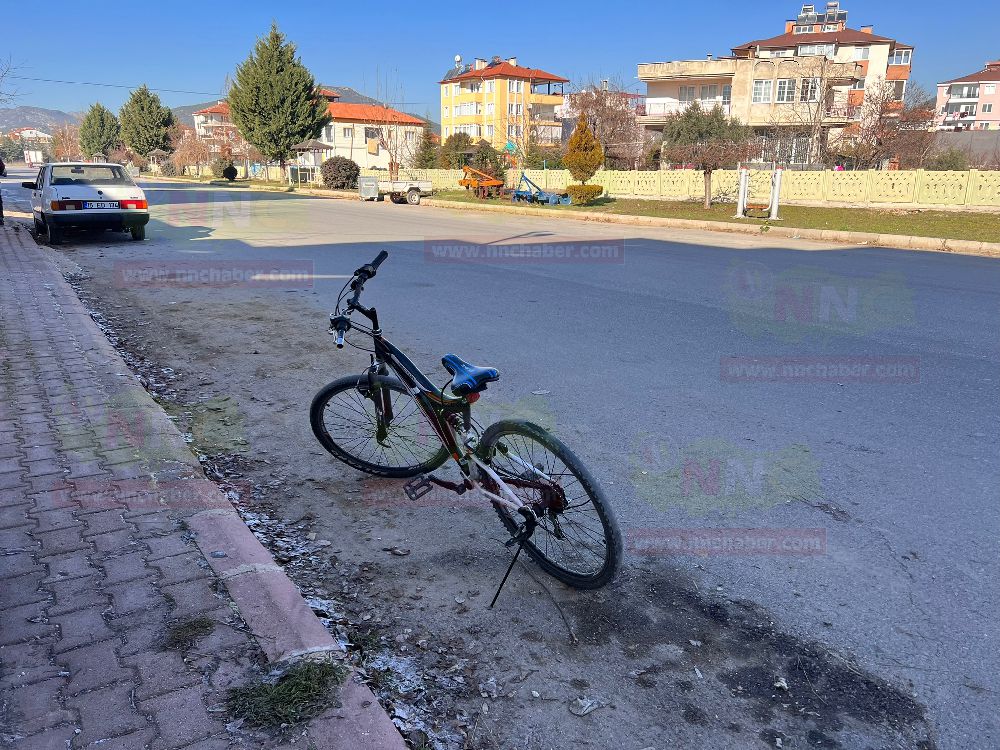 Bucak'ta kaza bisikletli çocuklar yaralandı