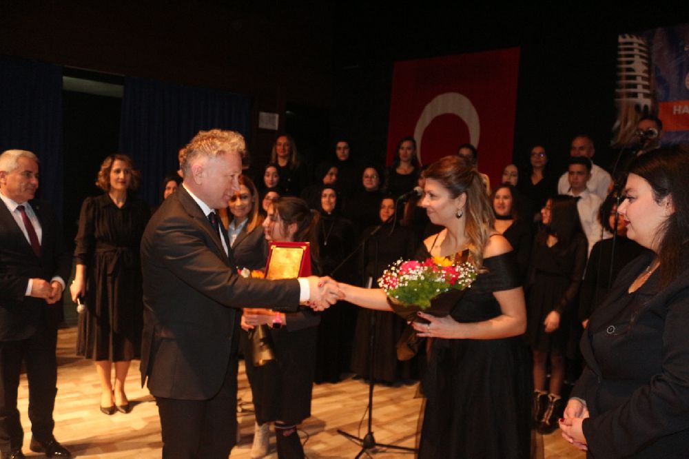 Bucak'ta Türk Müziği Korosuna yoğun ilgi