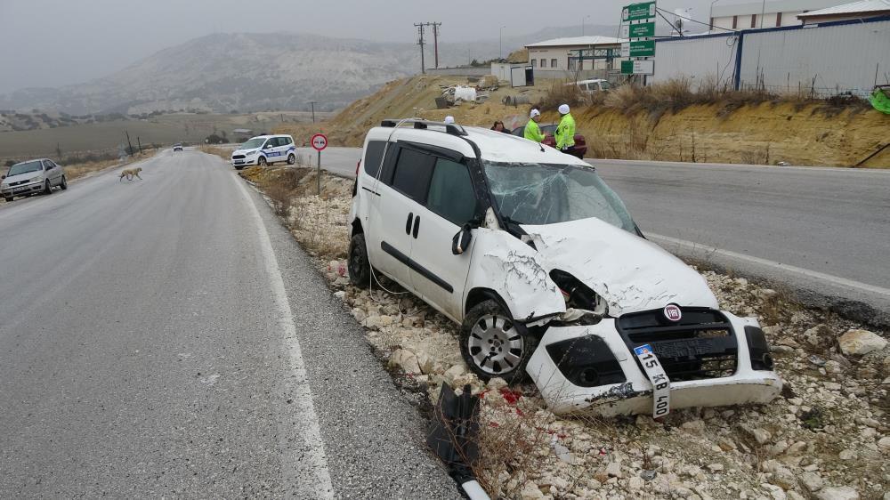 Burdur'da üst üste kaza; sürücü hayatını kaybetti