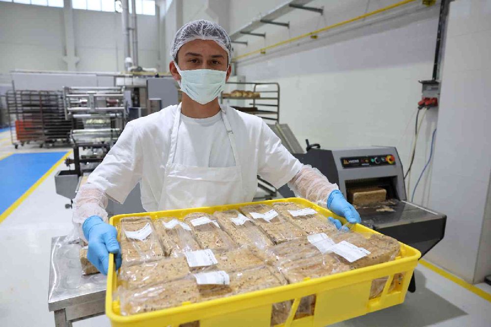 Antalya Büyükşehir Halk Ekmek'ten 6 ayda 6 milyon ekmek 