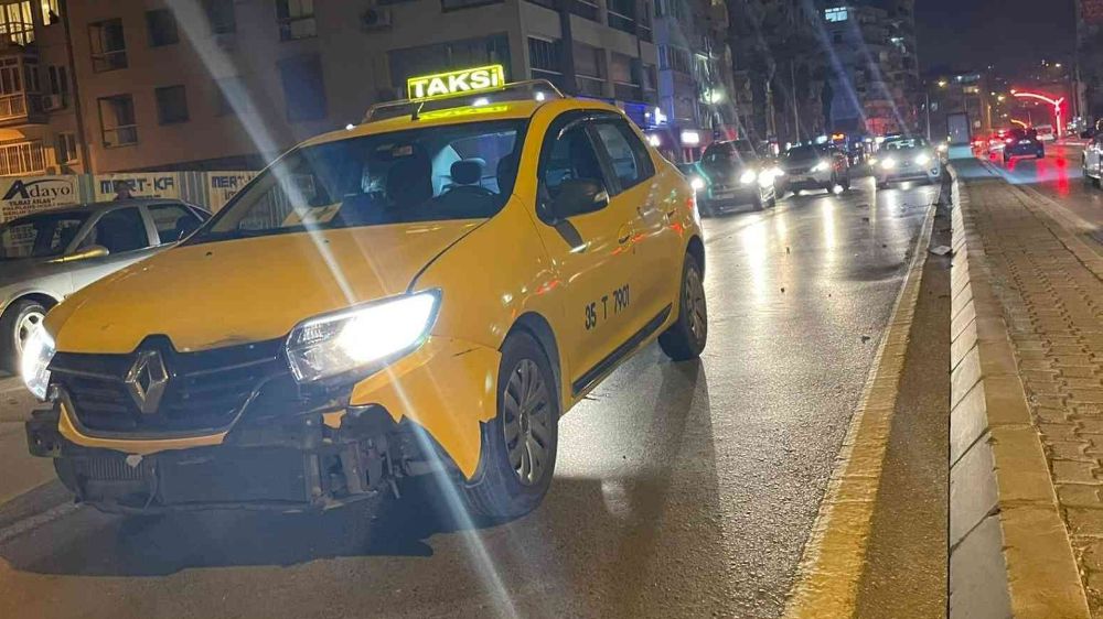 İzmir’de yolun karşısına geçerken taksinin çarptığı kadın hayatını kaybetti