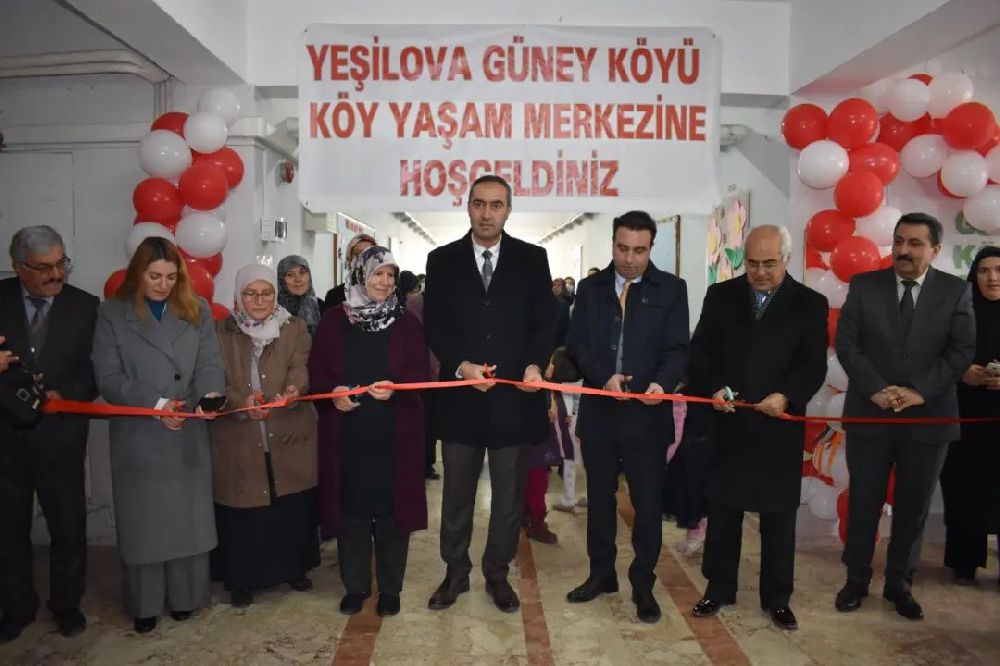 Yeşilova Güney Köyü'nde Köy Yaşam Merkezi Açıldı