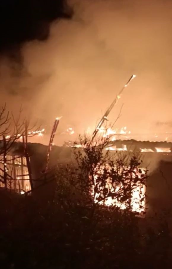 Antalya’da gecekondu yangını; 2 ölü