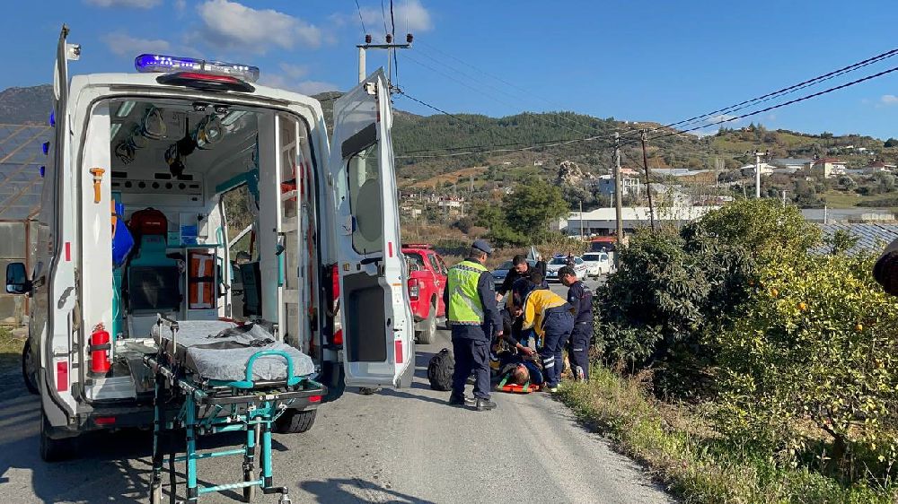Antalya'da kaza sonrası araçlar alev aldı: 1 yaralı