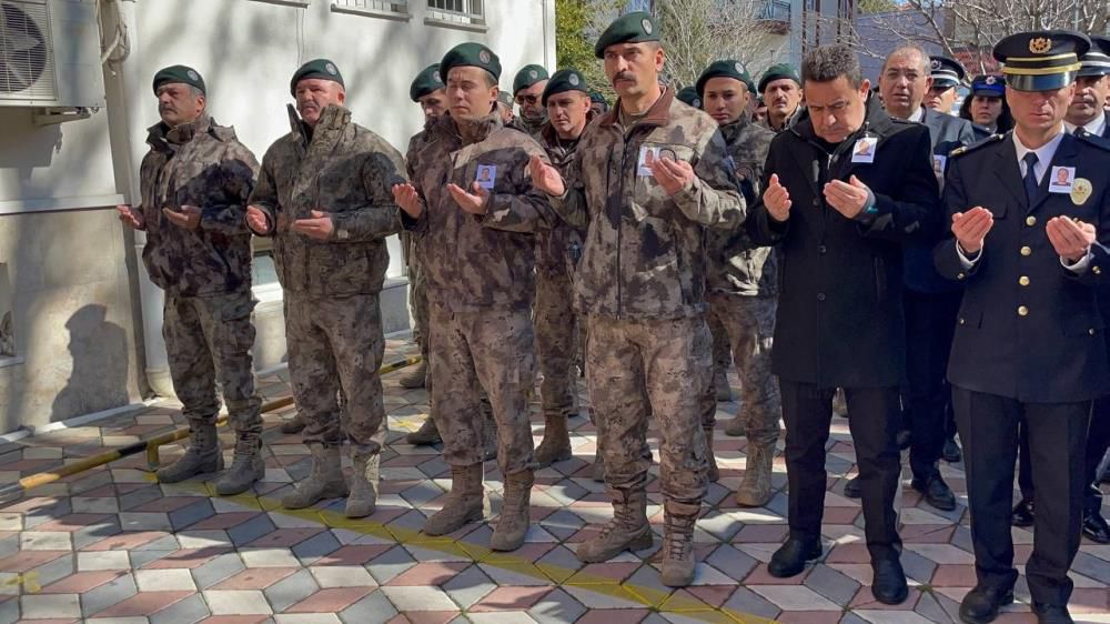 Bucak'ta depremde hayatını kaybeden polis için tören düzenlendi