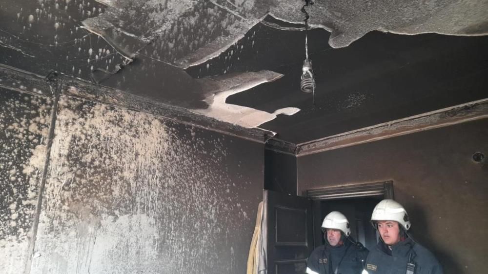 Burdur'da yangın, 4 çocuk annesi yaralandı