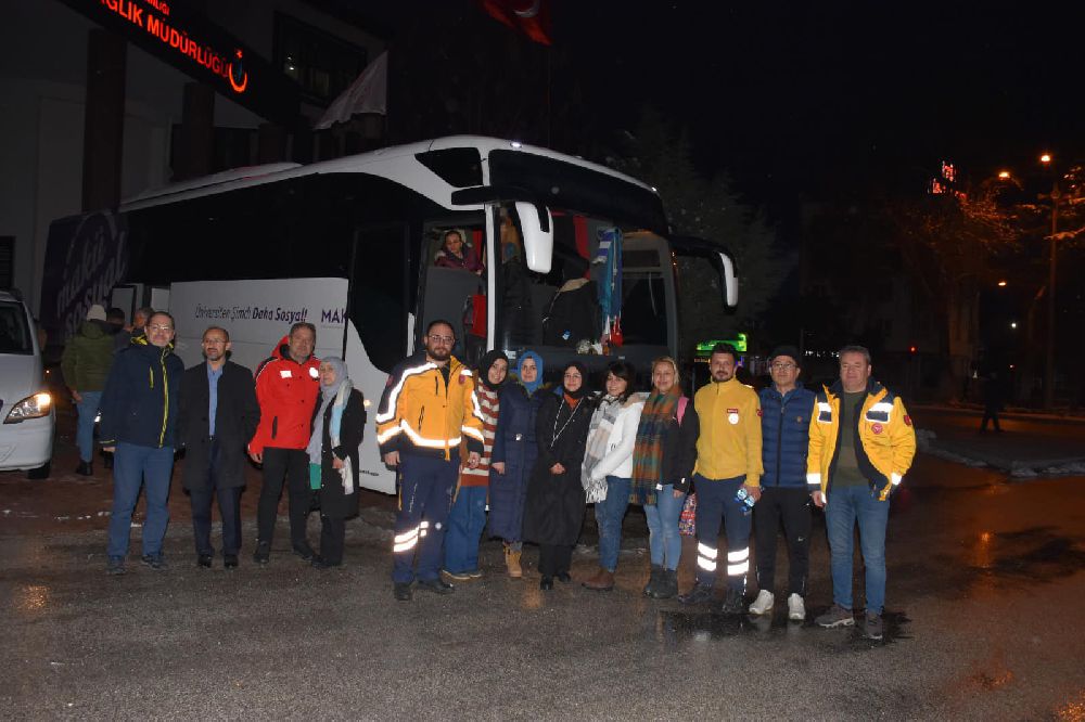 Burdur'dan 98 Sağlık Görevlisi Deprem Bölgesine Gönderildi