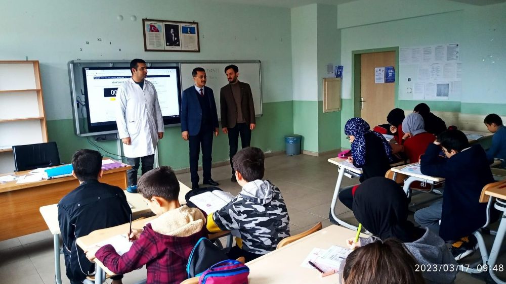 Afyon Bolvadin'de LGS deneme sınavı